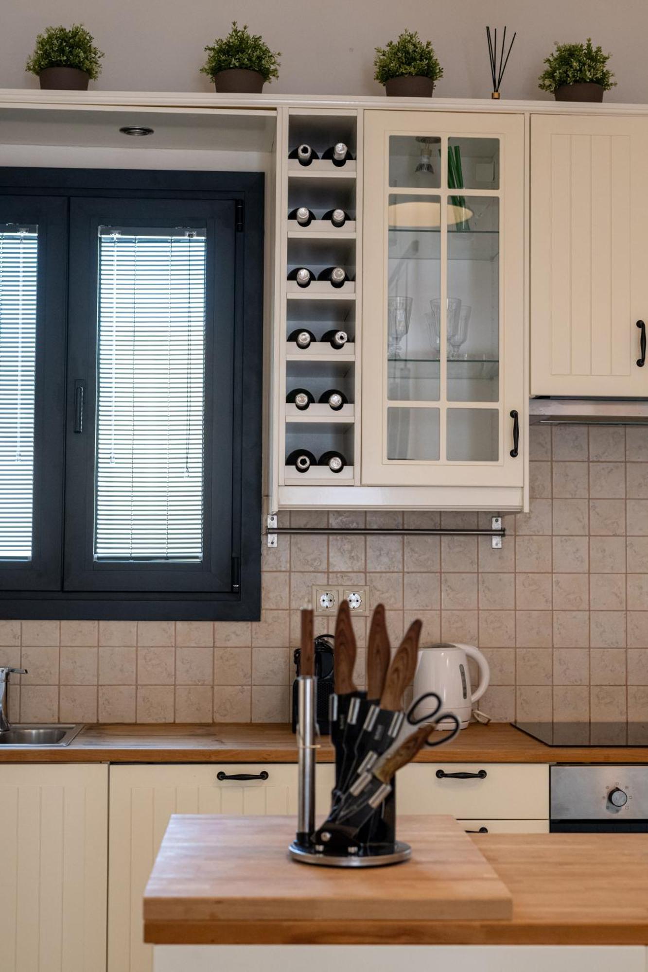 Angelinas Quarters - Kalamata Mediterranean Villas 外观 照片