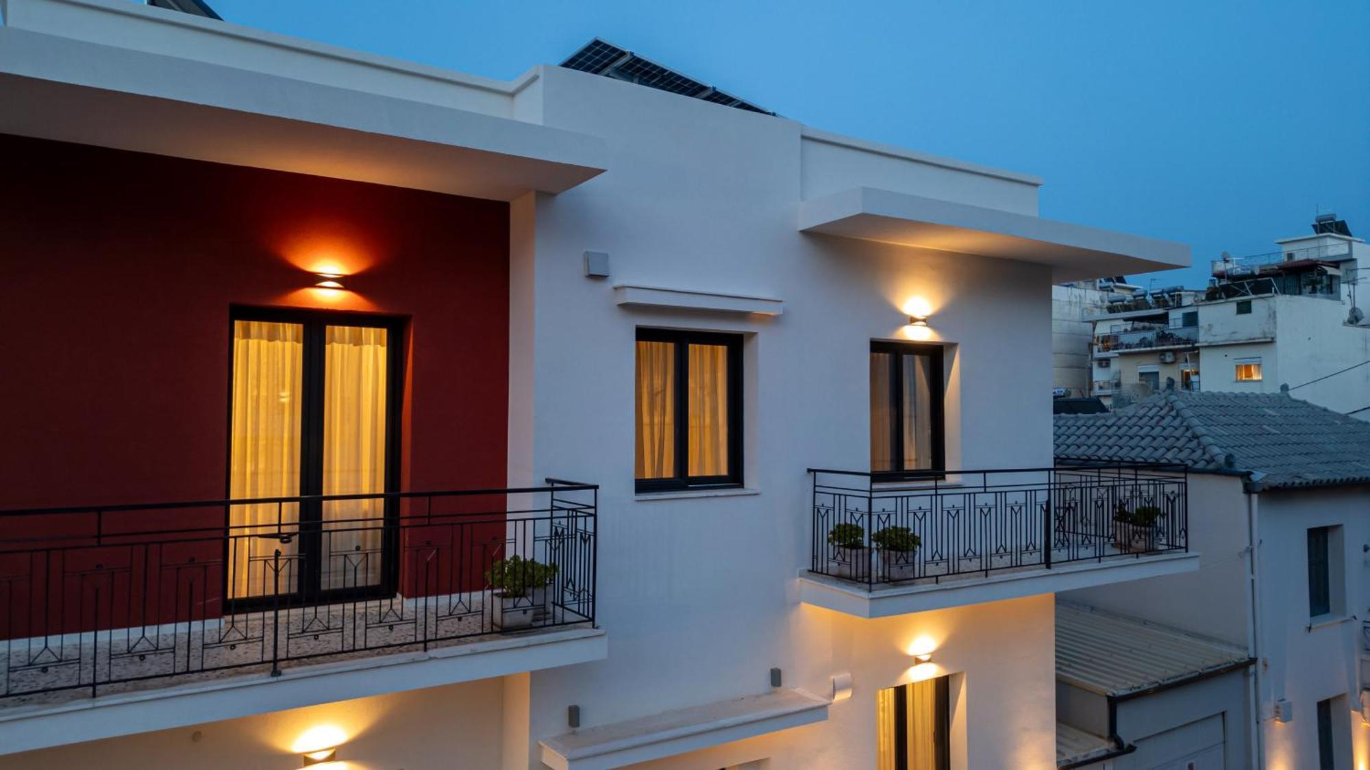 Angelinas Quarters - Kalamata Mediterranean Villas 外观 照片