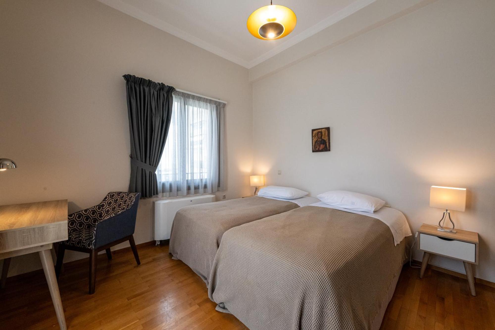 Angelinas Quarters - Kalamata Mediterranean Villas 外观 照片